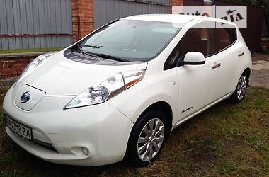 Хэтчбек Nissan Leaf 2016 в Киеве