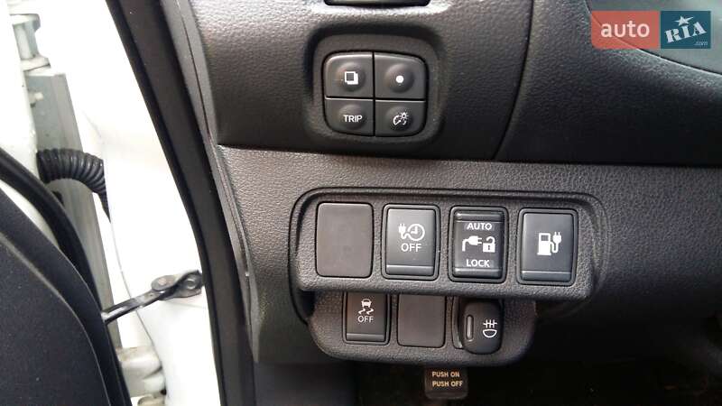 Хетчбек Nissan Leaf 2016 в Києві