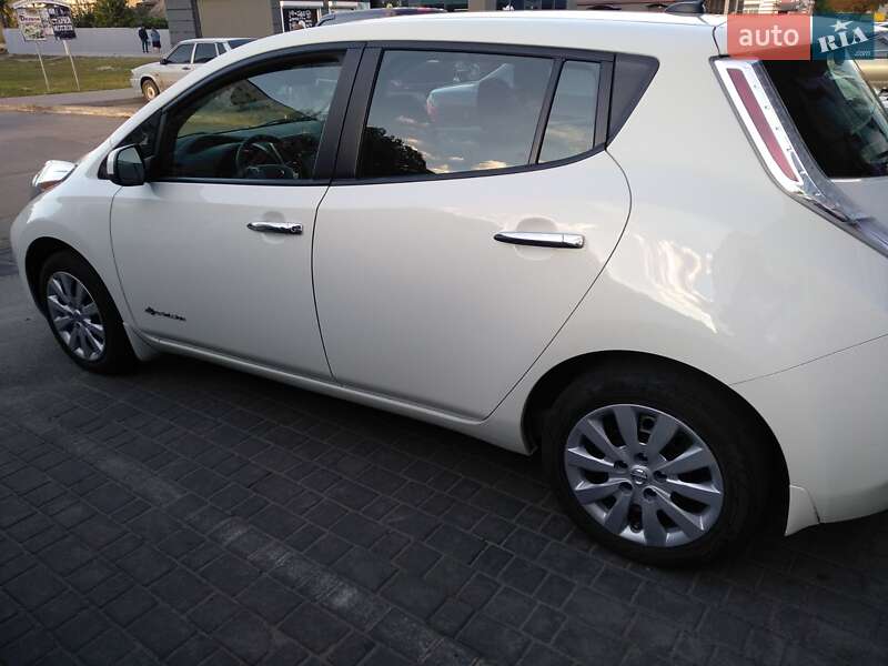 Хэтчбек Nissan Leaf 2017 в Павлограде фото 6 Хэтчбек Nissan Leaf 2017 в Павлограде
