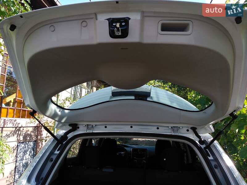 Хэтчбек Nissan Leaf 2017 в Павлограде фото 11 Хэтчбек Nissan Leaf 2017 в Павлограде