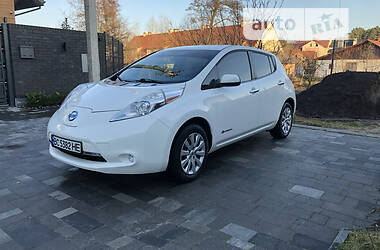 Хетчбек Nissan Leaf 2013 в Львові