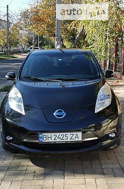 Хэтчбек Nissan Leaf 2013 в Одессе