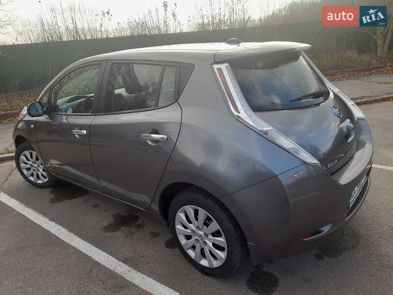 Хетчбек Nissan Leaf 2014 в Вінниці фото 10 Хетчбек Nissan Leaf 2014 в Вінниці