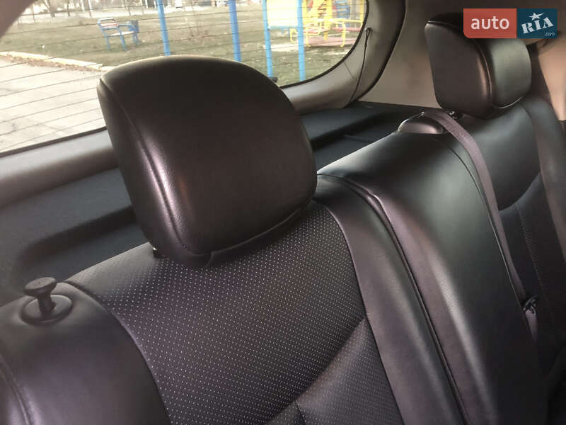 Хэтчбек Nissan Leaf 2013 в Днепре фото 20 Хэтчбек Nissan Leaf 2013 в Днепре