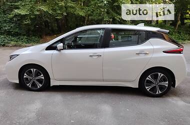 Хэтчбек Nissan Leaf 2020 в Тернополе