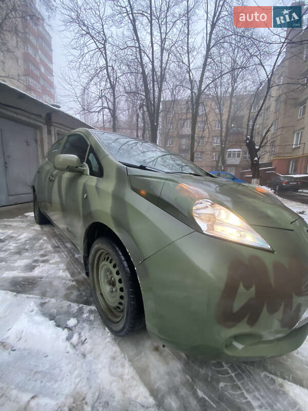 Хэтчбек Nissan Leaf 2014 в Киеве фото 2 Хэтчбек Nissan Leaf 2014 в Киеве
