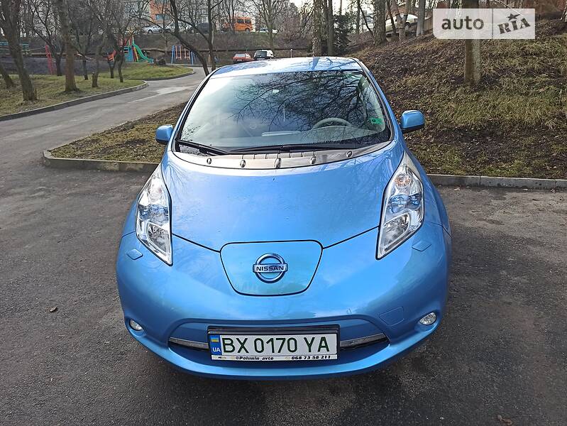 Хетчбек Nissan Leaf 2011 в Хмельницькому