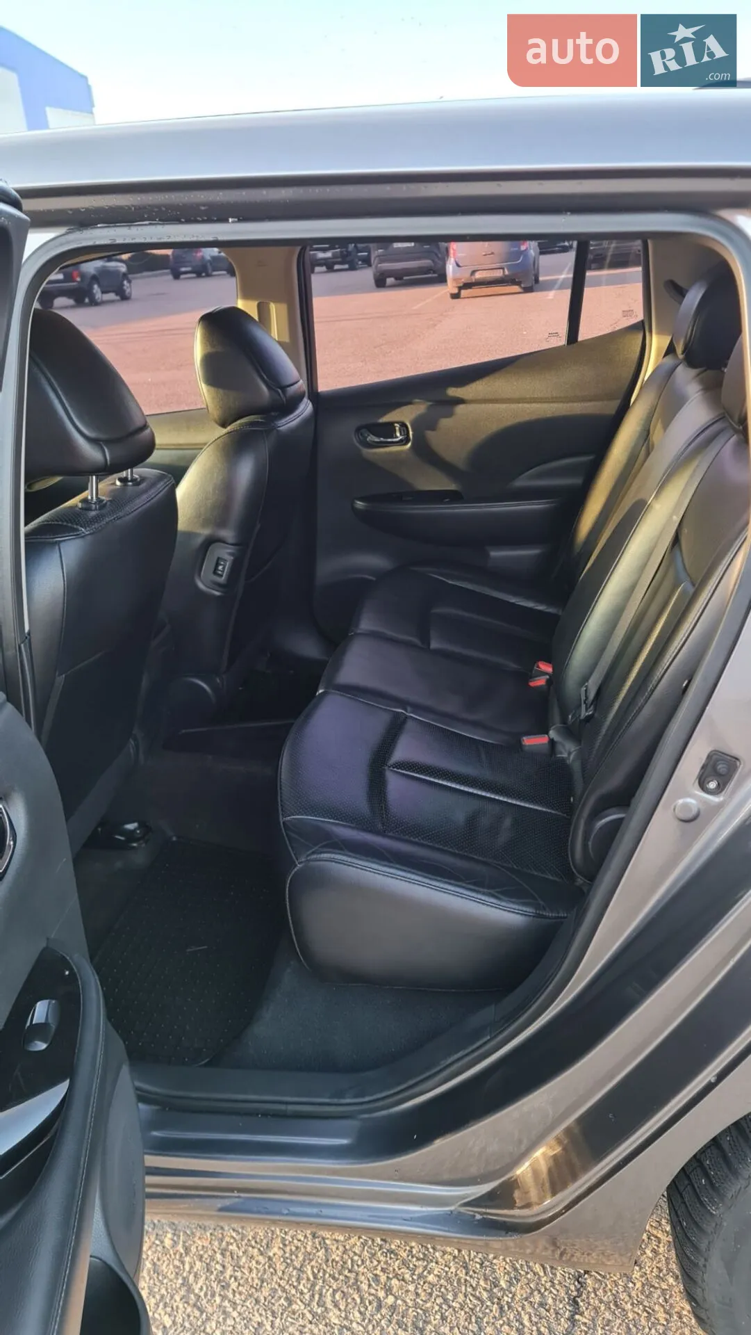 2016 Nissan Leaf - мініатюра 12