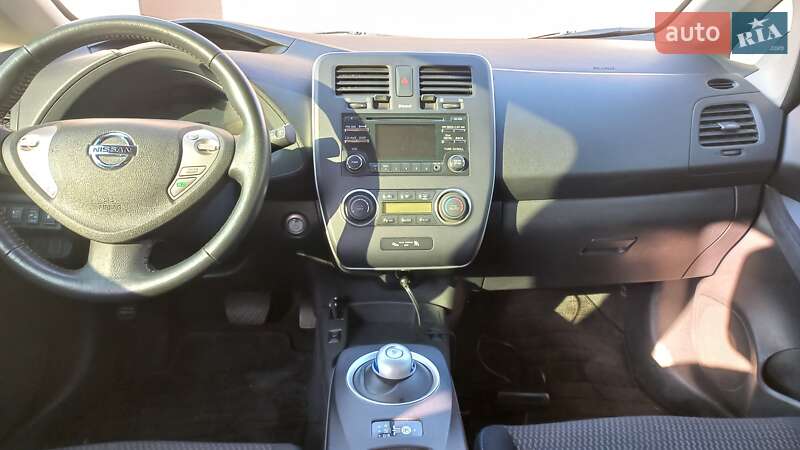 Хетчбек Nissan Leaf 2015 в Одесі