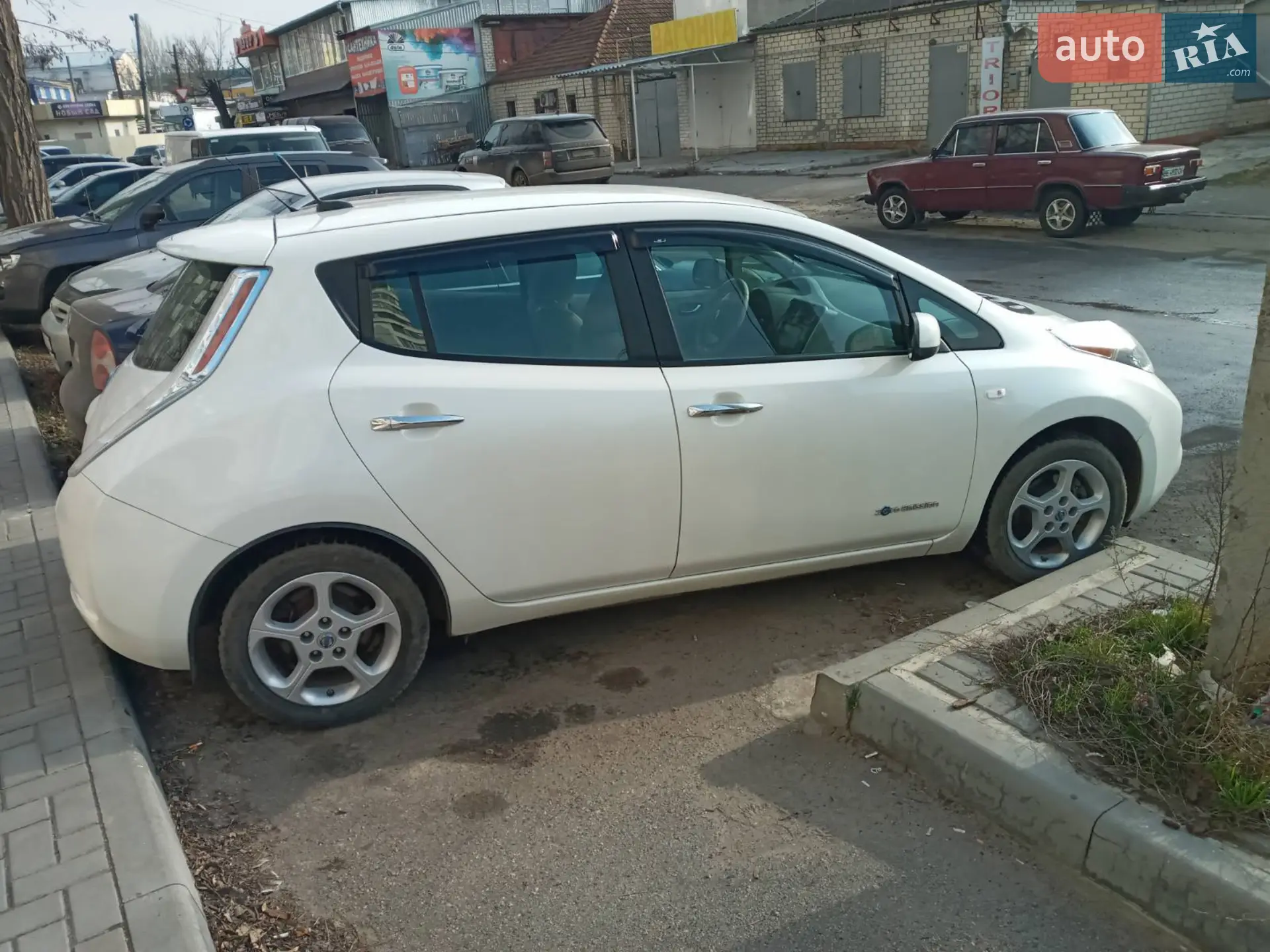 2013 Nissan Leaf - мініатюра 16