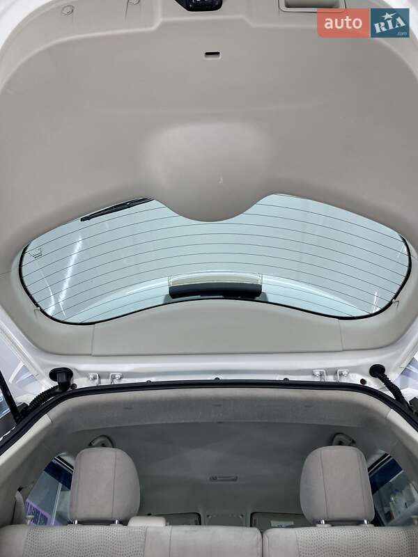 Хэтчбек Nissan Leaf 2013 в Николаеве