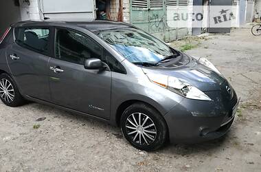 Хэтчбек Nissan Leaf 2016 в Ивано-Франковске