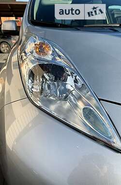 Хэтчбек Nissan Leaf 2016 в 