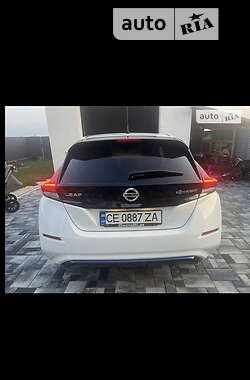 Хэтчбек Nissan Leaf 2021 в Черновцах