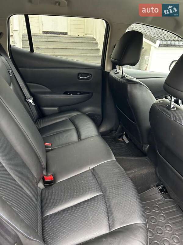 Хэтчбек Nissan Leaf 2013 в Кривом Роге