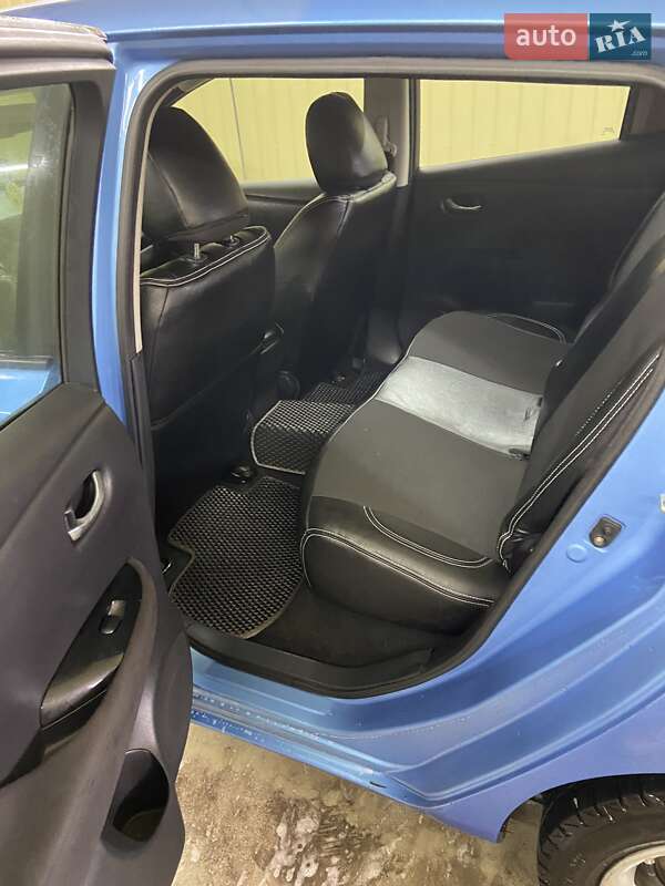 Хэтчбек Nissan Leaf 2013 в Полтаве фото 5 Хэтчбек Nissan Leaf 2013 в Полтаве