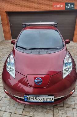 Хэтчбек Nissan Leaf 2013 в Одессе