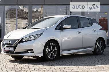 Хэтчбек Nissan Leaf 2020 в Черновцах