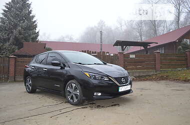 Хэтчбек Nissan Leaf 2018 в 