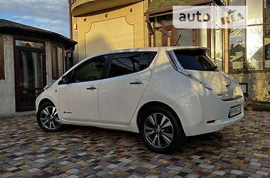 Хэтчбек Nissan Leaf 2013 в Одессе