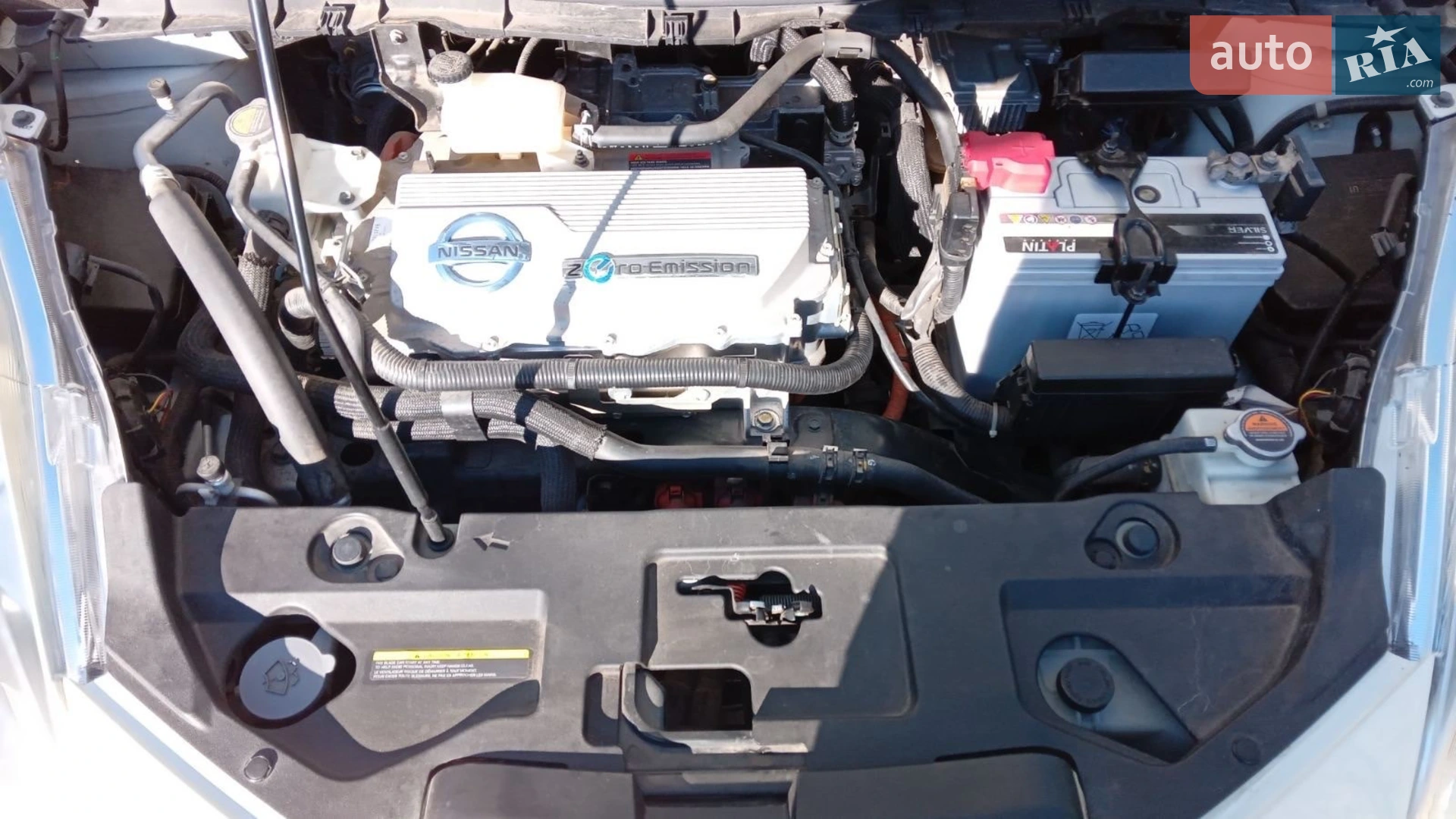 2011 Nissan Leaf - мініатюра 9