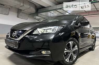 Хетчбек Nissan Leaf 2018 в Києві