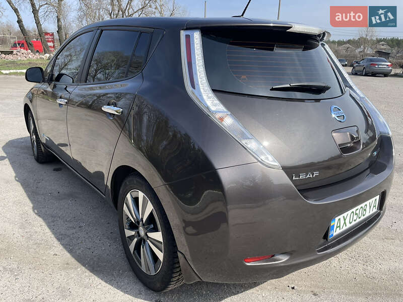 Хетчбек Nissan Leaf 2015 в Харкові