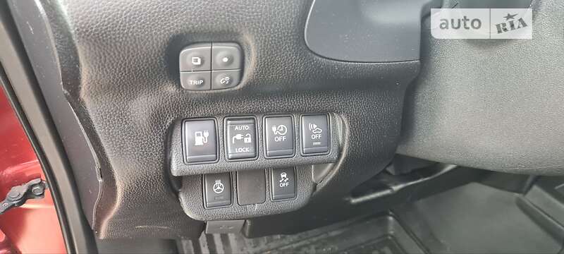 Хэтчбек Nissan Leaf 2013 в Трускавце