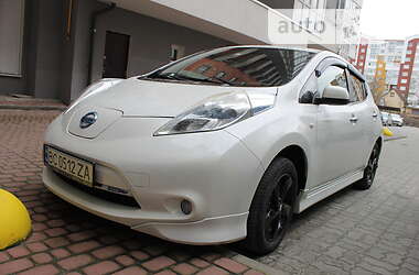 Хэтчбек Nissan Leaf 2013 в Львове