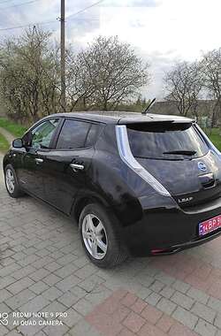 Хэтчбек Nissan Leaf 2014 в Львове