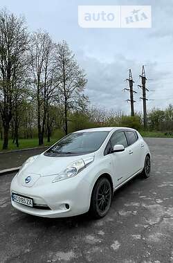 Хэтчбек Nissan Leaf 2013 в Владимир-Волынском