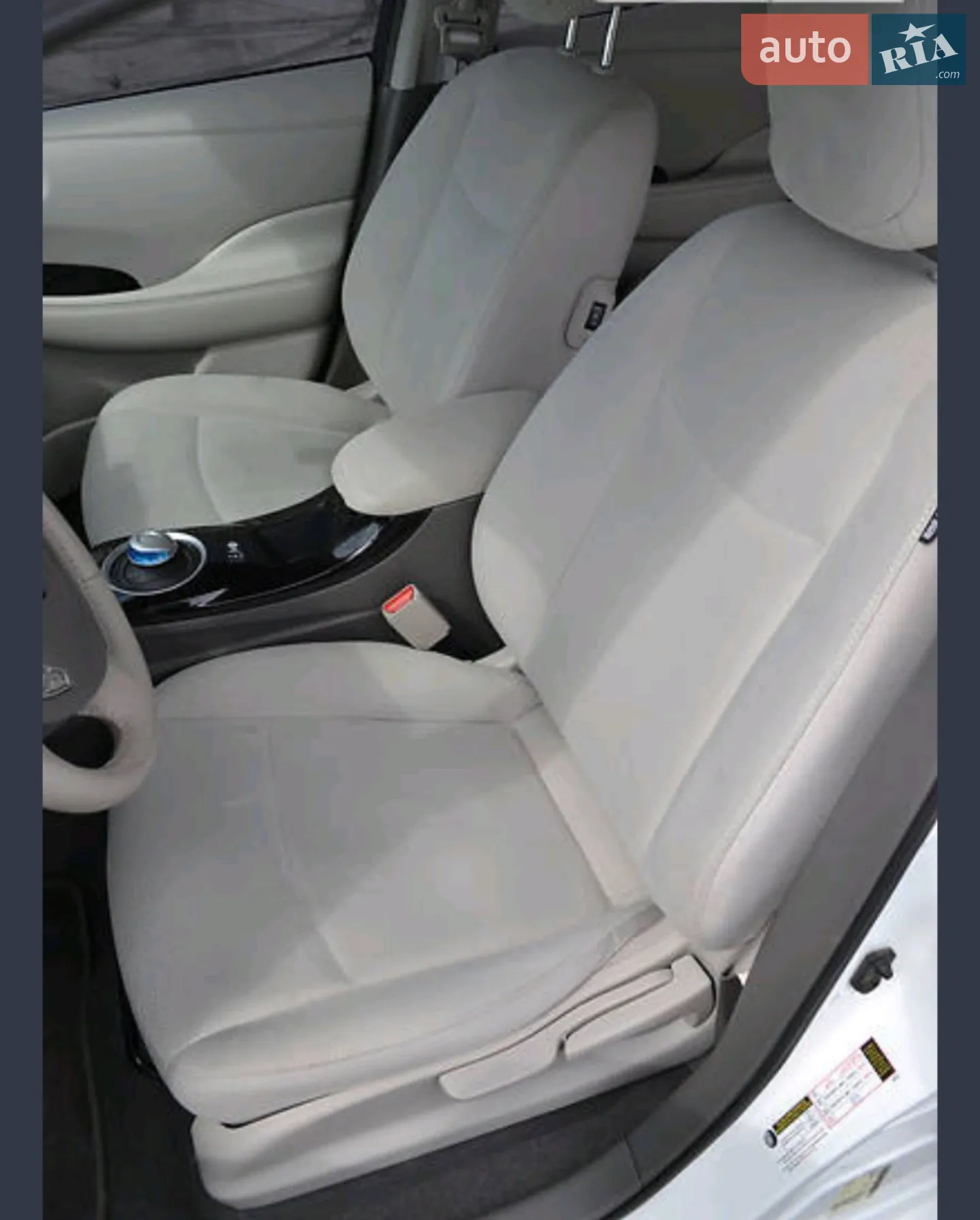 2013 Nissan Leaf - мініатюра 8