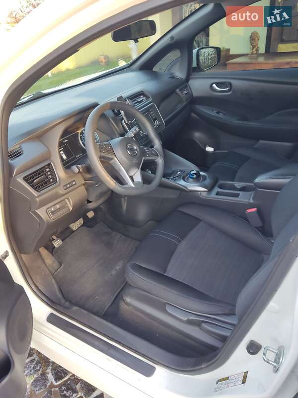 Хэтчбек Nissan Leaf 2018 в Житомире фото 9 Хэтчбек Nissan Leaf 2018 в Житомире