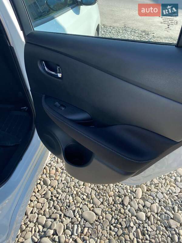 Хетчбек Nissan Leaf 2021 в Івано-Франківську