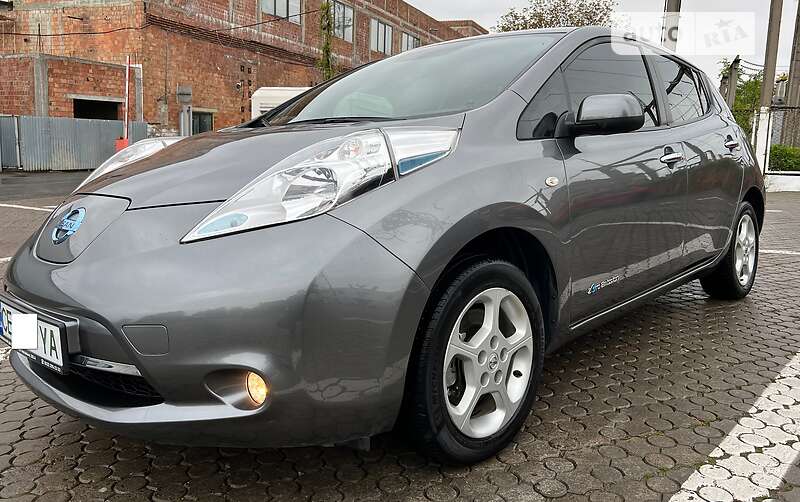 Хэтчбек Nissan Leaf 2017 в Черновцах