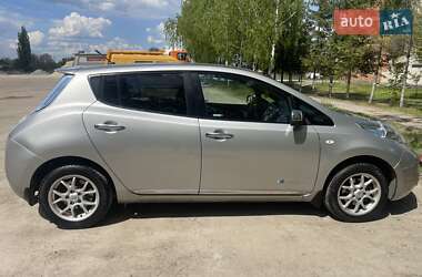 Хэтчбек Nissan Leaf 2014 в Звягеле