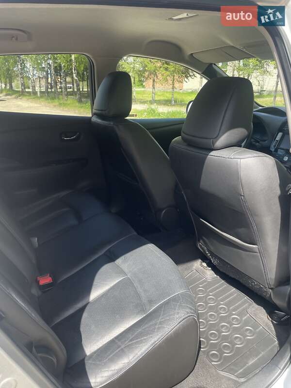 Хетчбек Nissan Leaf 2014 в Звягелі фото 17 Хетчбек Nissan Leaf 2014 в Звягелі