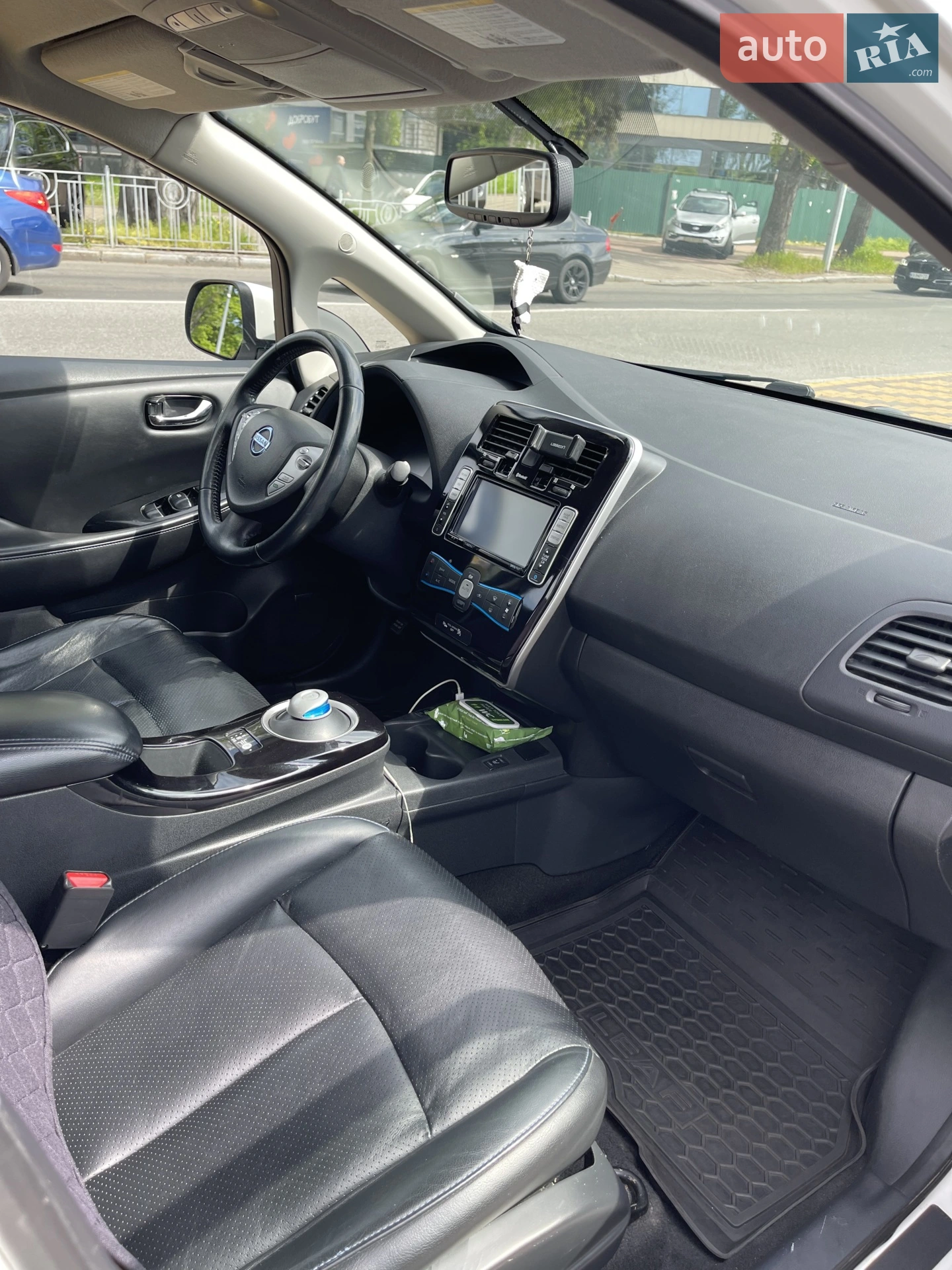 2014 Nissan Leaf - мініатюра 12