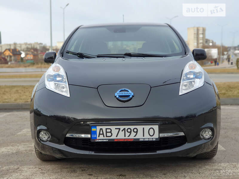 Хэтчбек Nissan Leaf 2016 в Виннице