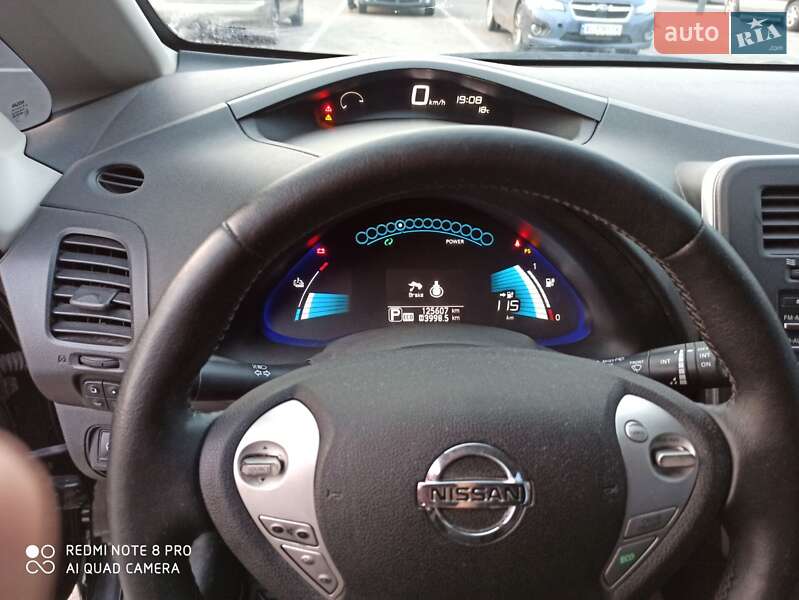 Хэтчбек Nissan Leaf 2015 в Харькове