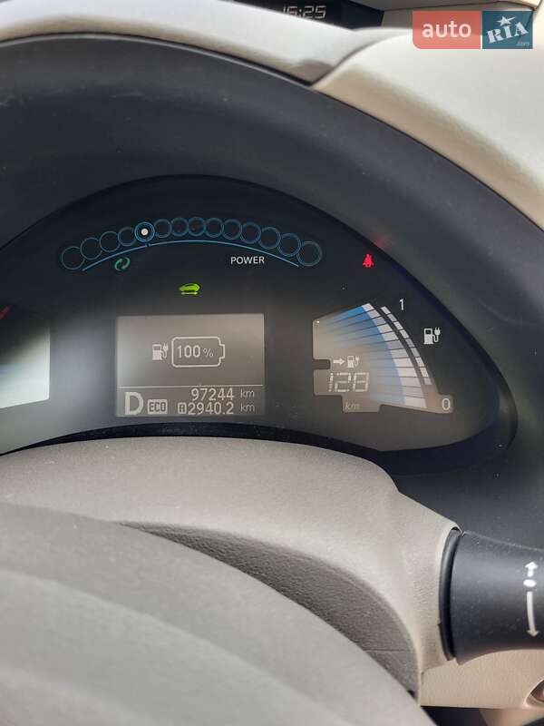Хетчбек Nissan Leaf 2015 в Тернополі