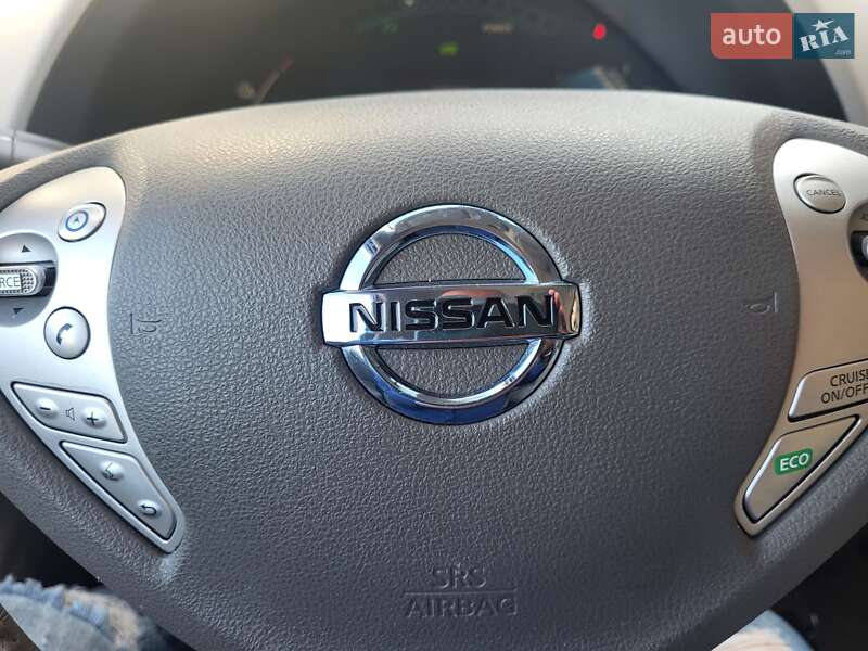 Хетчбек Nissan Leaf 2015 в Тернополі