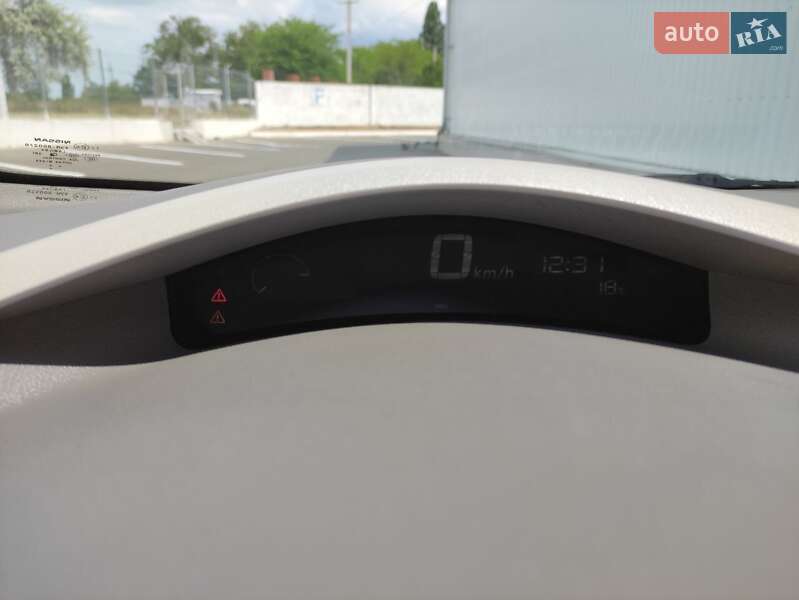 Хэтчбек Nissan Leaf 2012 в Белгороде-Днестровском