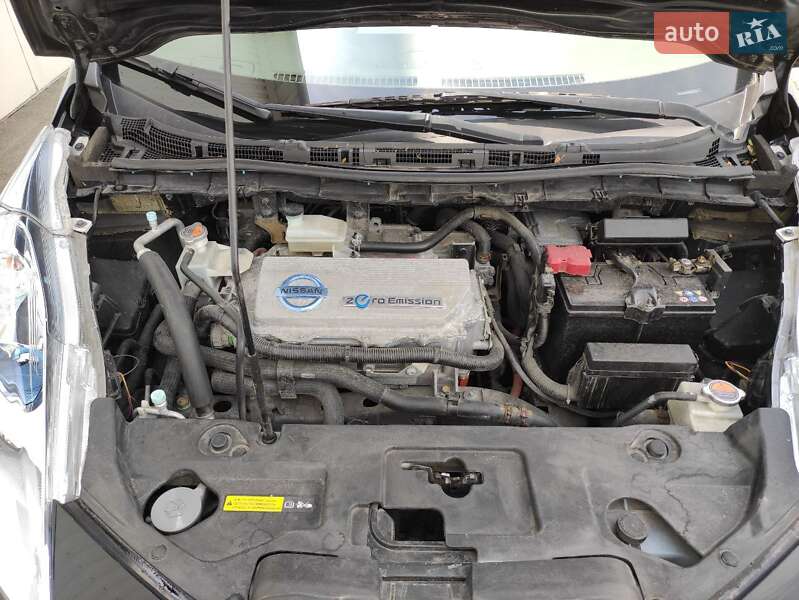 Хэтчбек Nissan Leaf 2012 в Белгороде-Днестровском