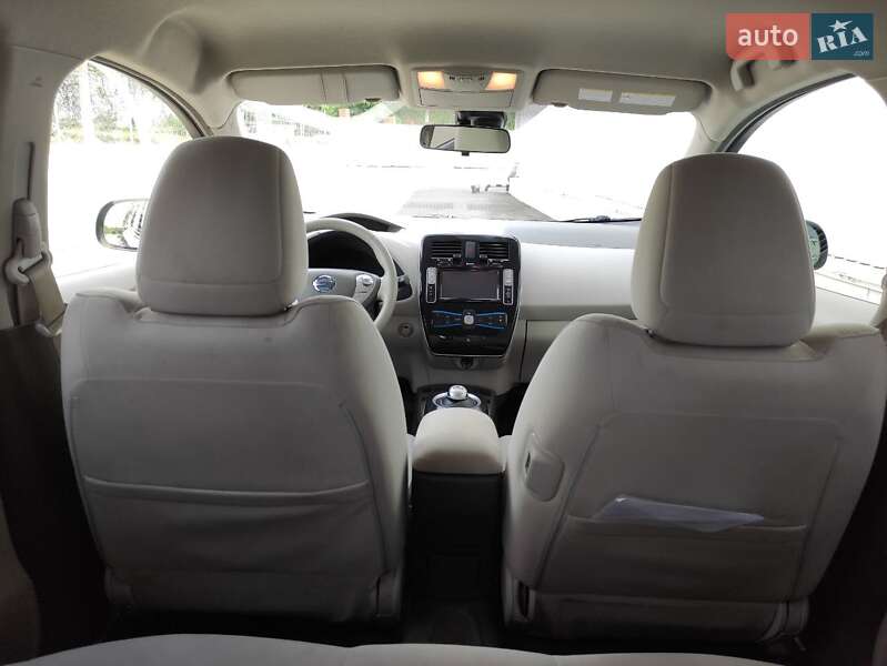 Хэтчбек Nissan Leaf 2012 в Белгороде-Днестровском