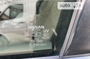 Хэтчбек Nissan Leaf 2011 в Гайсине