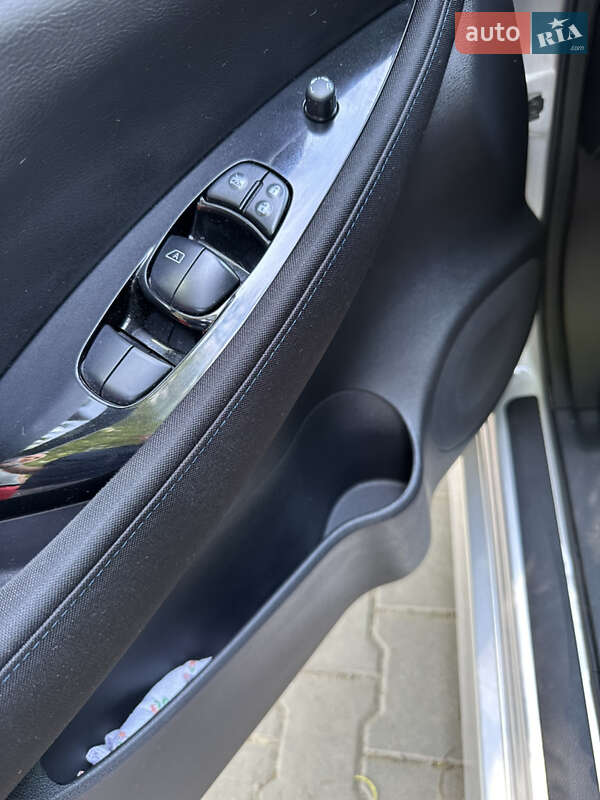 Хетчбек Nissan Leaf 2020 в Ізмаїлі