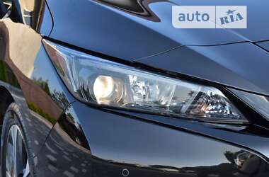 Хетчбек Nissan Leaf 2018 в 