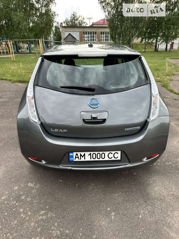 Хэтчбек Nissan Leaf 2017 в Житомире