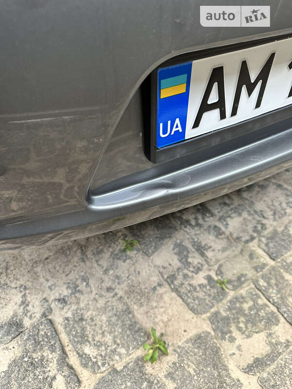 Хэтчбек Nissan Leaf 2017 в Житомире